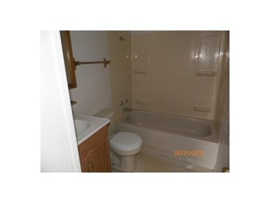 607 E Dunn Ave, Muncie, IN 47303 - photo 6