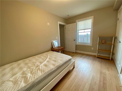 16 Brinley St unit 7, Newport, RI 02840 - photo 7