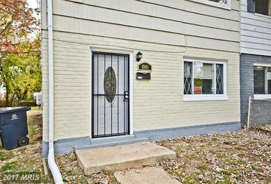 6903 Forest Terrace, Hyattsville, MD 20785 - photo 2