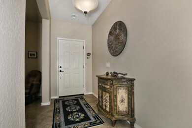 7262 W Cinder Brook Way-large-006-020-En
