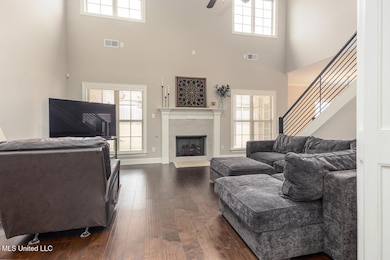 Living Area 2