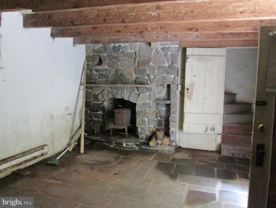 533 Levengood Rd, Douglassville, PA 19518 - photo 3