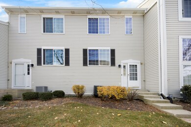 807 Hidden Creek Ln unit 4204, North Aurora, IL 60542 - photo 2