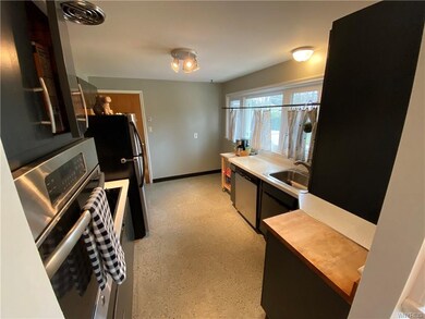 781 Deerfield Dr, North Tonawanda, NY 14120 - photo 7