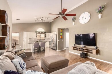 1622 E Constitution Dr, Chandler, AZ 85225 - photo 4