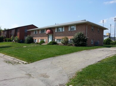 3642 Arnelle Rd, Columbus, OH 43228 - photo 2