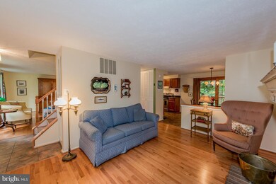 10256 Wayover Way, Columbia, MD 21046 - photo 5