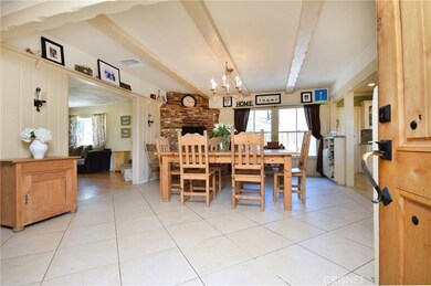 22442 Maycotte Rd, Woodland Hills, CA 91364 - photo 3