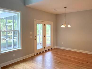 Semi-Formal Dining Area