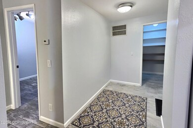Entry Way/ Hall