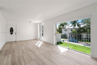 8305 Crespi Blvd unit 2D, Miami Beach, FL 33141 - photo 2