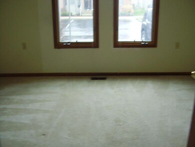 1409 Pegwood Dr unit 1409, Columbus, OH 43229 - photo 6