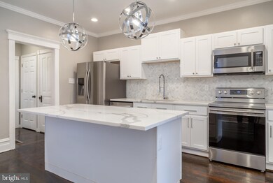 431 Main St, Pennsburg, PA 18073 - photo 2