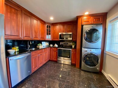 1314 Smithtown Ave unit 48, Bohemia, NY 11716 - photo 2