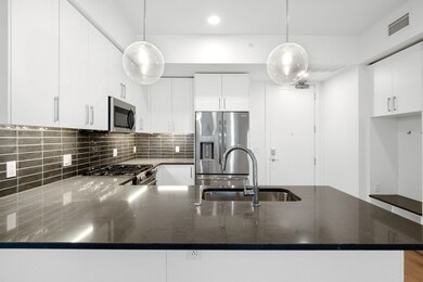 Pullman at Gulch Union unit A6 (Z), Nashville, TN 37203 - photo 3