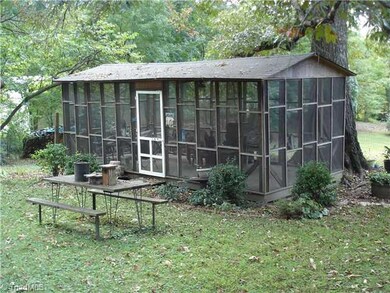 213 Mcknight St, Asheboro, NC 27203 - photo 3