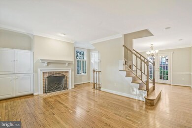 1200 W Abingdon Dr, Alexandria, VA 22314 - photo 3