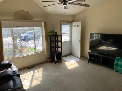 8936 Price Cir, Highland, IN 46322 - photo 2