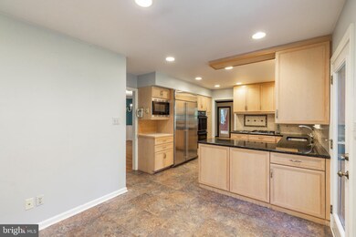 212 Croftridge Dr, Broomall, PA 19008 - photo 7