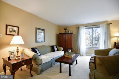 71 Dendron Ct, Parkville, MD 21234 - photo 5