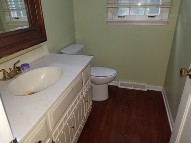 5N116 Oak Ct, Saint Charles, IL 60175 - photo 4