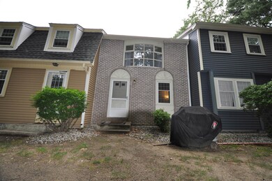 109 Cannongate III unit 3, Nashua, NH 03063 - photo 2