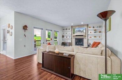 908 Wicklow Rd, Papillion, NE 68046 - photo 3