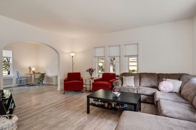 04a_1126 7th st_mls