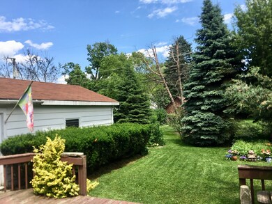 919 Webster Ln, Des Plaines, IL 60016 - photo 2