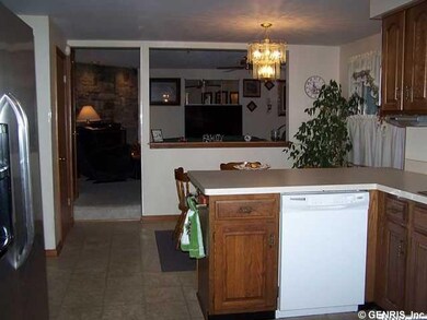 Kitchen Eat in kitchen space surrounded by windows
