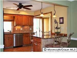 113 Inwood Ave, Colonia, NJ 07067 - photo 7