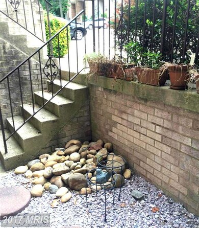 3814 Steppes Ct unit B, Falls Church, VA 22041 - photo 2