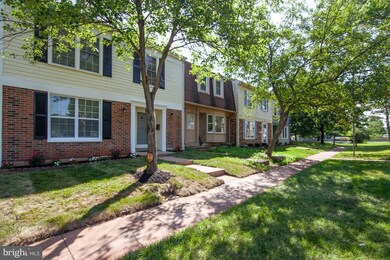 9050 Mcclellan Common, Manassas, VA 20110 - photo 2