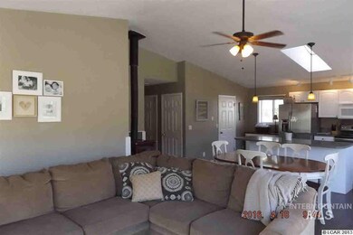 1316 4th St unit Above the ball field, Asotin, WA 99402 - photo 4