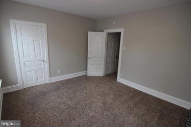 616 W Broad St, Quakertown, PA 18951 - photo 5