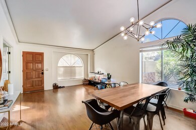 10-S Evergreen St-010