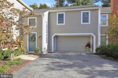 1907 Meadow Ln, Wyomissing, PA 19610 - photo 2