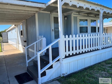 1121 S Palmera Dr, La Feria, TX 78559 - photo 2