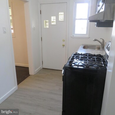 202 Marks Ave, Darby, PA 19023 - photo 7