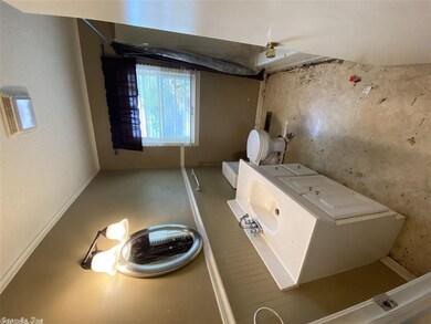 409 W 11th St, Sheridan, AR 72150 - photo 4