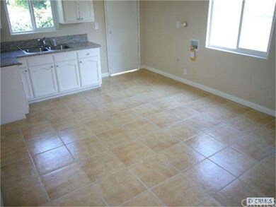 11825 Slater St, Los Angeles, CA 90059 - photo 7