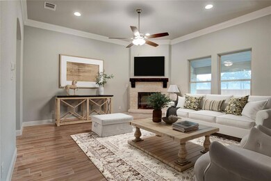 924 E 5th St, Springtown, TX 76082 - photo 5