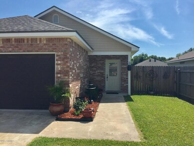 207 Bottle Brush Lane (3)