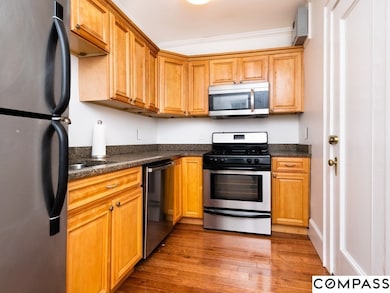 22 Concord Ave unit 2, Cambridge, MA 02138 - photo 2
