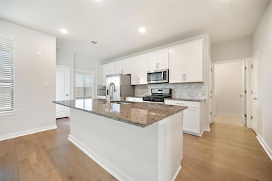 2500 Forest Creek Dr unit 603, Round Rock, TX 78665 - photo 4