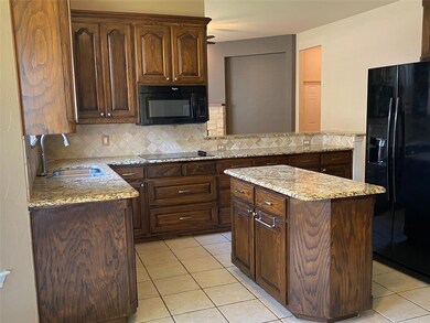 9116 Hialeah Cir S, North Richland Hills, TX 76182 - photo 7