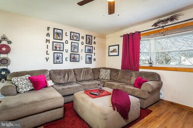 1306 Grayrock Rd, Newark, DE 19713 - photo 4