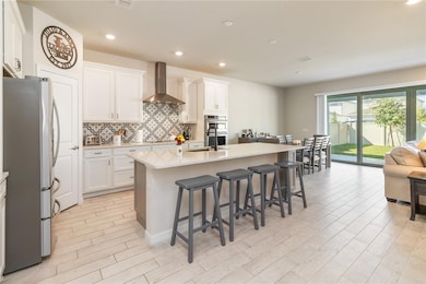 2710 Forestdale St, Saint Cloud, FL 34771 - photo 2