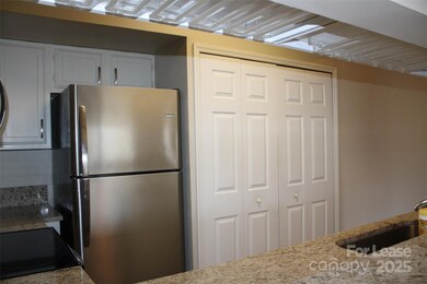 19839 Henderson Rd unit M, Cornelius, NC 28031 - photo 4