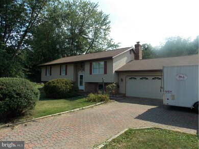 4014 Robin Hood Way, Sykesville, MD 21784 - photo 2